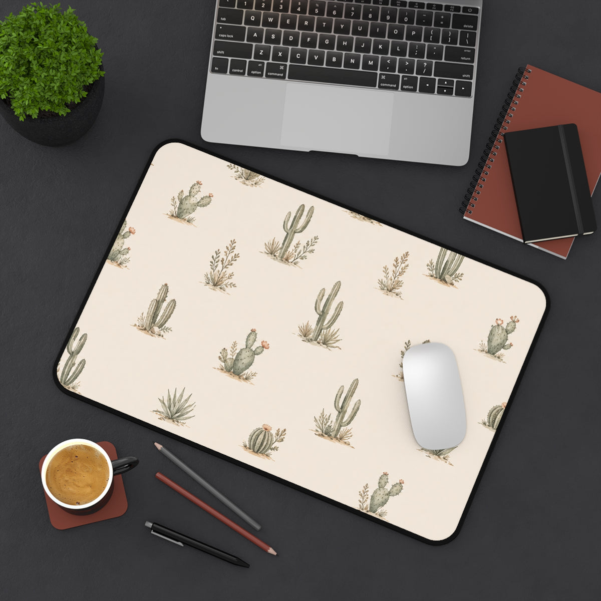 Tapis de Bureau Cactus Désert Fleuri — Tapis de Souris Neutre — Nord Country Co.