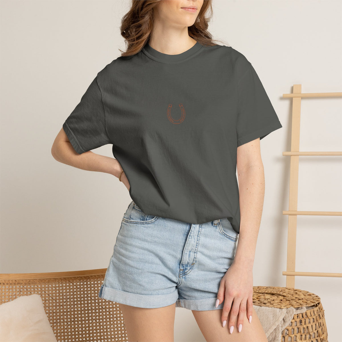 T-shirt Fer à Cheval — Design Minimaliste Nord Country Co.